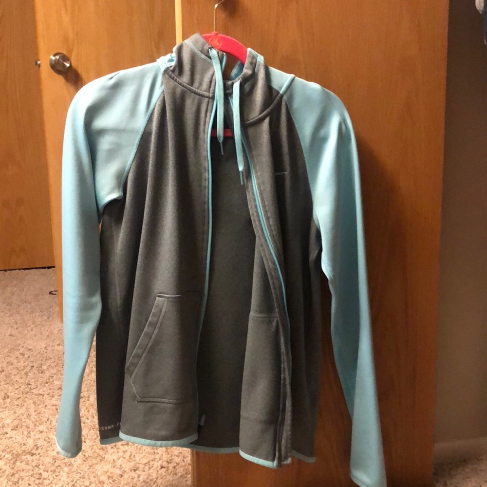 Nike zip up hardly worn